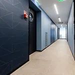 Symphony Modern Tower Hotel apartamentowy 3*