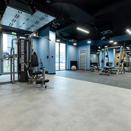 Symphony Modern Tower アパートホテル 3*