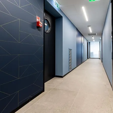 Symphony Modern Tower アパートホテル 3*