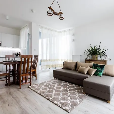 Symphony Modern Tower アパートホテル