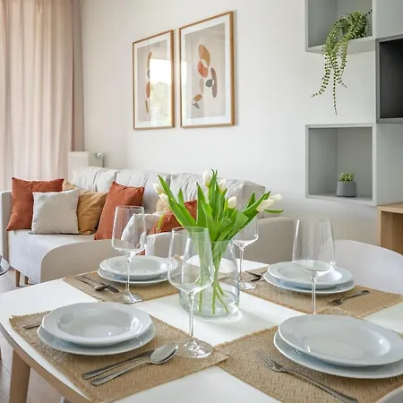 Symphony Modern Tower By Ina Hotel apartamentowy Gdynia
