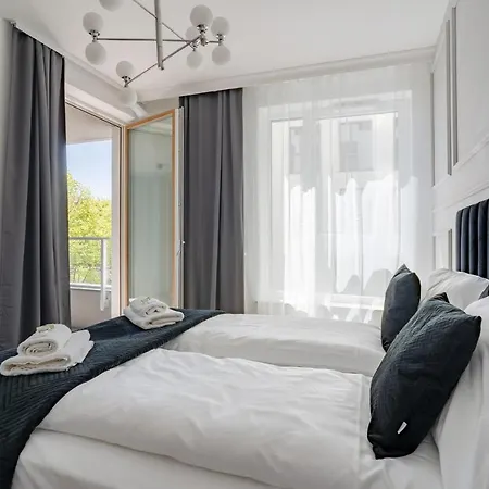 Symphony Modern Tower By Ina 3* Gdynia