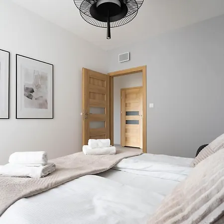 Hotel apartamentowy Symphony Modern Tower By Ina Gdynia