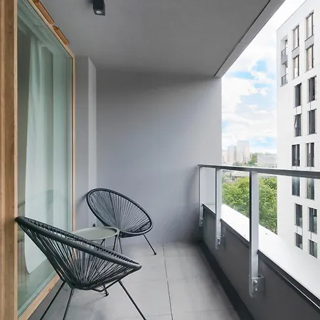 Symphony Modern Tower Aparthotel Gdynia