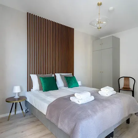 Aparthotel Symphony Modern Tower *