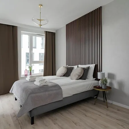 Symphony Modern Tower By Ina 3* Gdynia