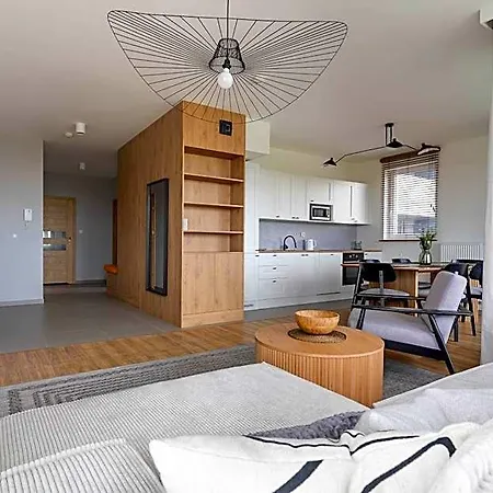 Symphony Modern Tower By Ina Aparthotel