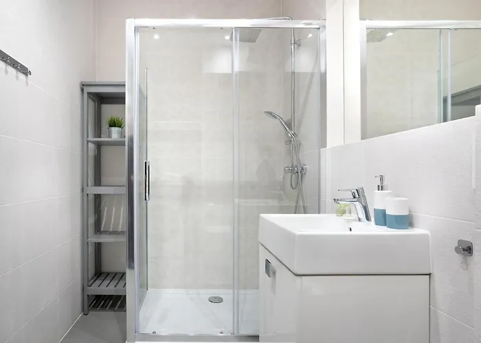 Symphony Modern Tower Aparthotel 3*